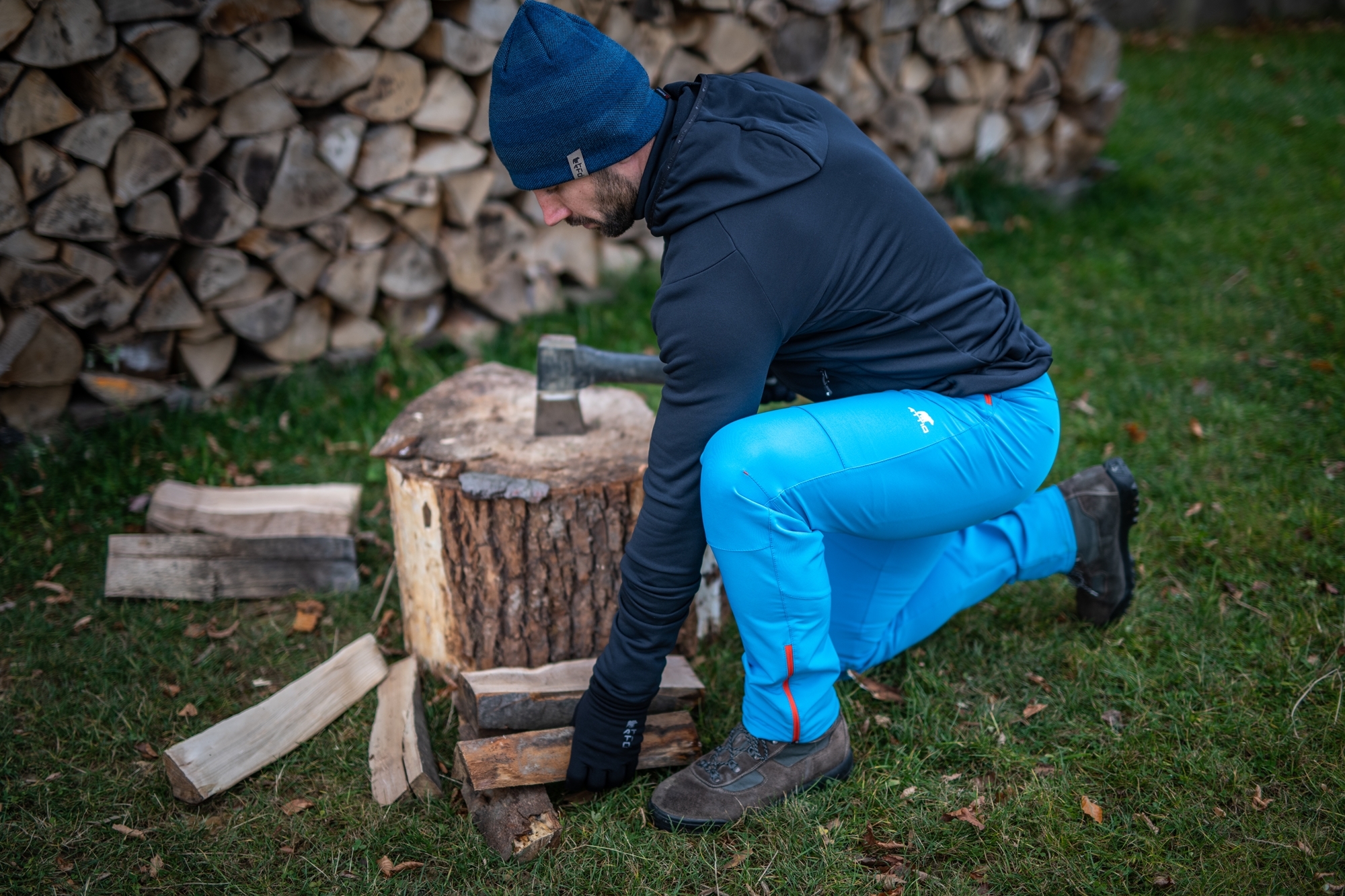 meska-bluza-z-kapturem-tecnocomfort-intensa (3)